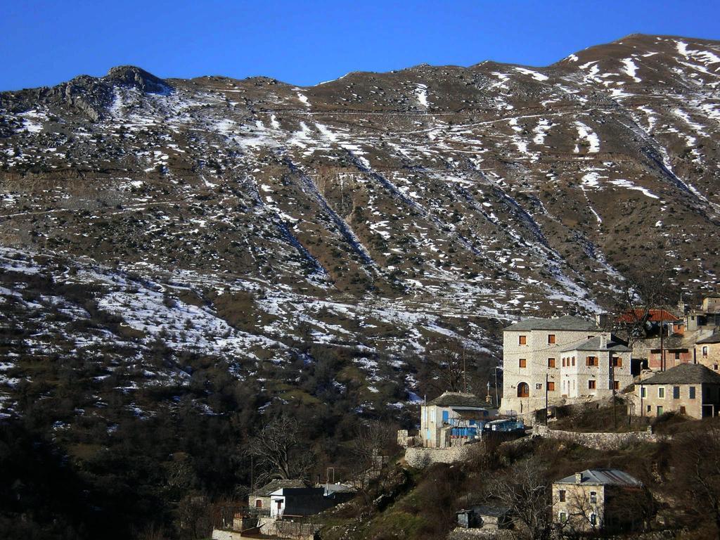 Petradi 1873 Hotel Kalarrites Exterior photo